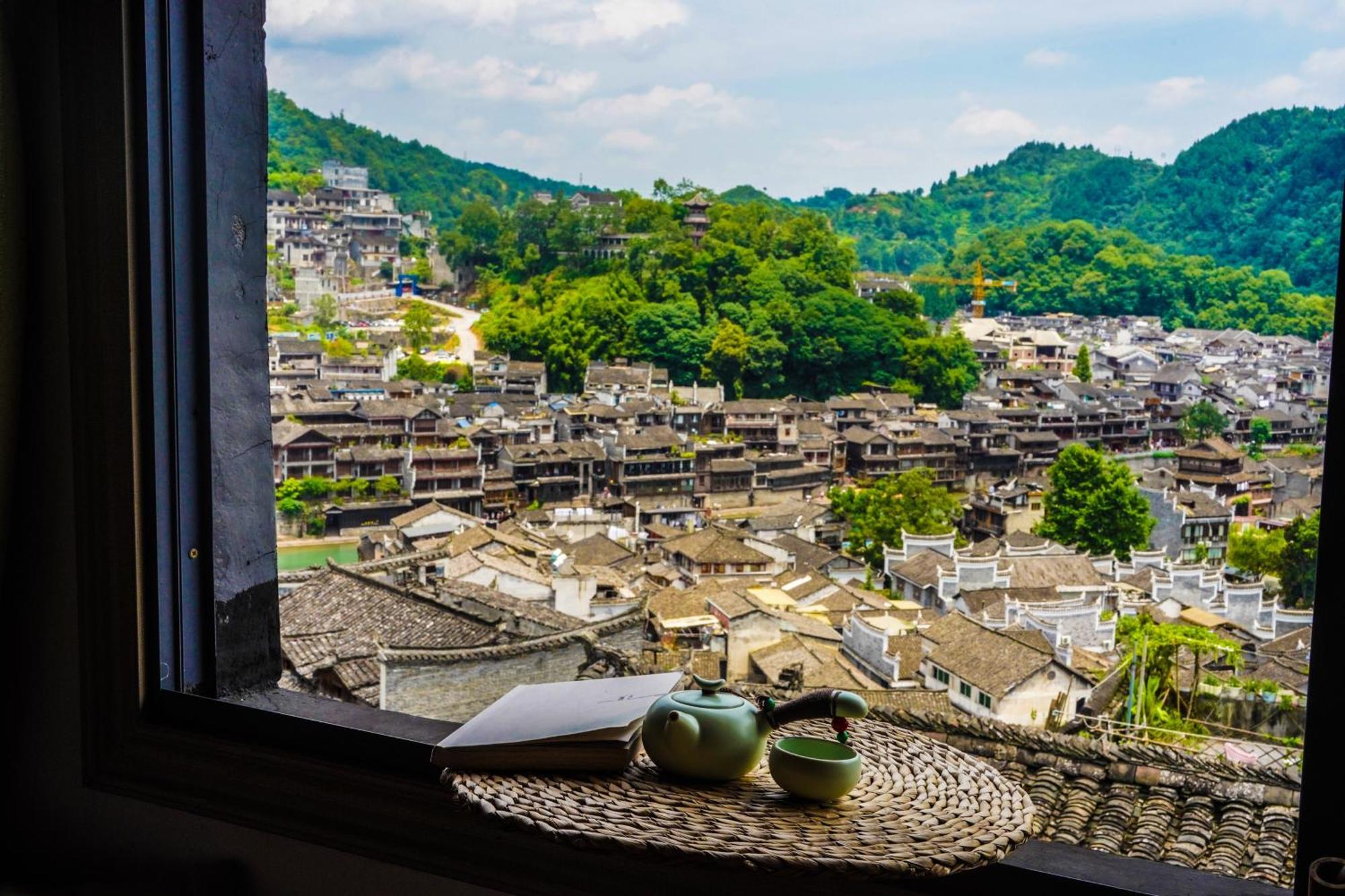 Yun 起 Iju 庭院 观 Jing 民宿 Hotel Fenghuang Kültér fotó